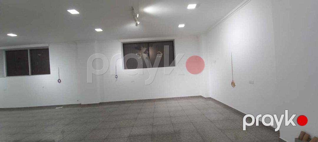 Satılır obyekt 280 m² — Əmlak, Bakı (3)