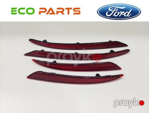 "Ford Fusion" arxa buferin əks etdirici işıqları — Bakı