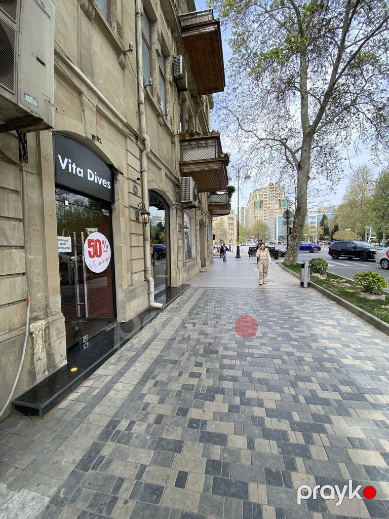 Satılır obyekt 85 m² — Əmlak, Bakı