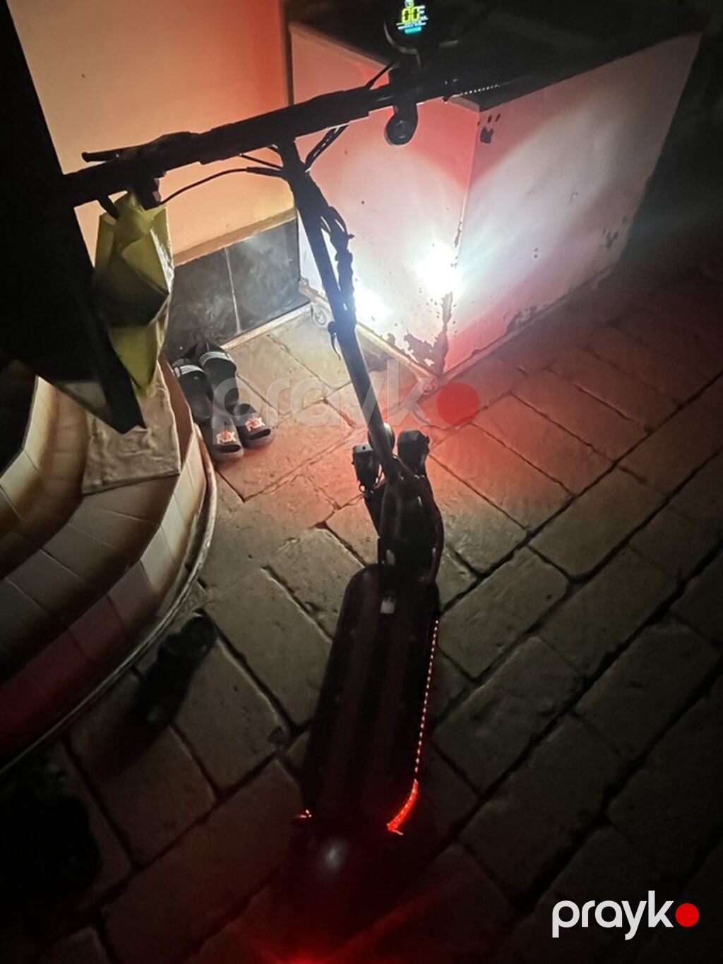 Elektrik skuter - Güclü LED işıq sistemi: ön tərəfdə üçlü faralar və — Skuterlər, Salyan (5)