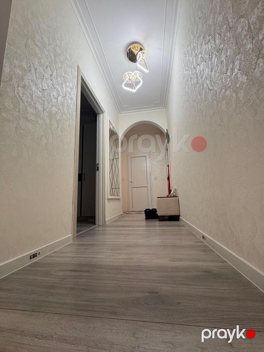Satılır 2 otaqlı köhnə tikili 65 m² — Mənzil, Bakı (10)