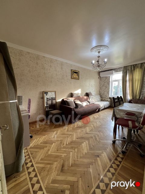 İcarəyə verilir 2 otaqlı köhnə tikili 60 m² — Bakı
