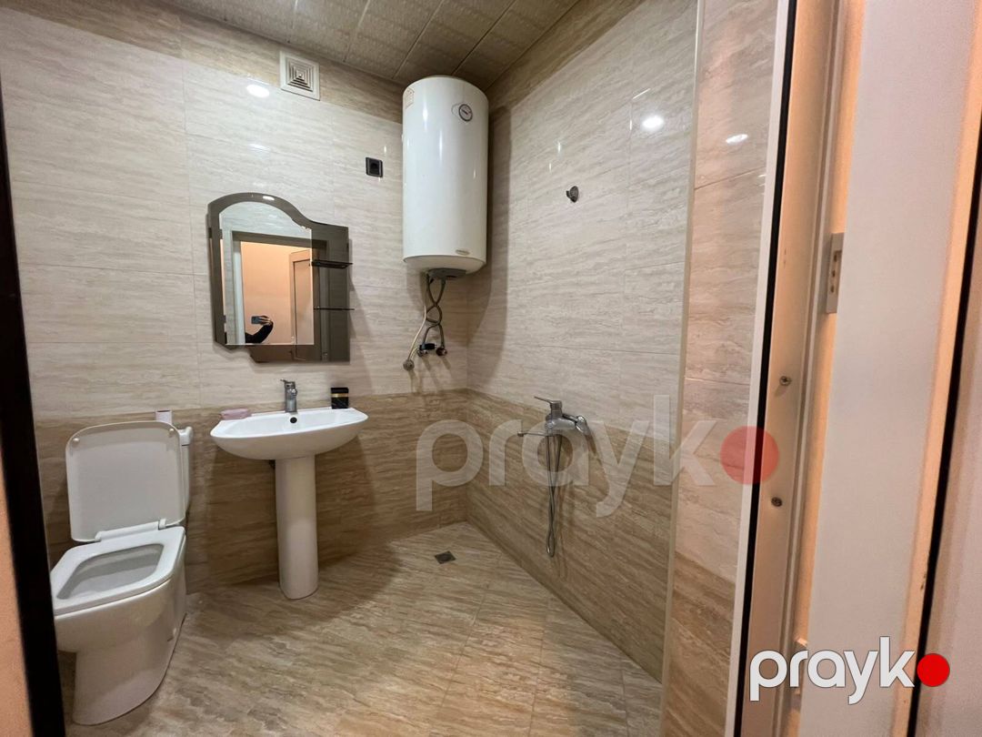 Satılır 1 otaqlı köhnə tikili 42 m² — Mənzil, Bakı (7)