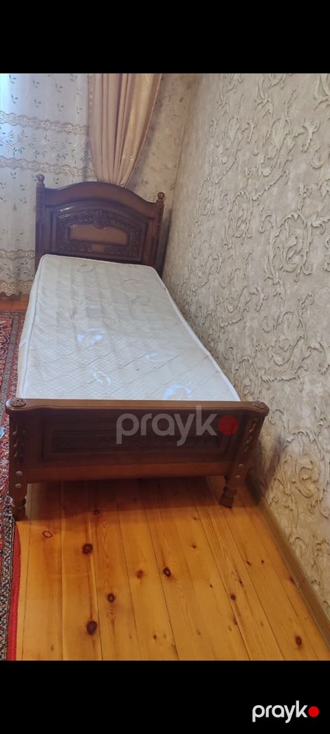Çox möhkəm matraslı kravatdi 150m. Sumqayit şəh. 6454. Nigar 1 — Bakı