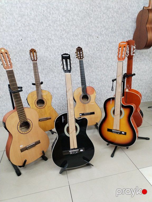 Klassik gitaralar — Musiqiə alətləri, Bakı (10)