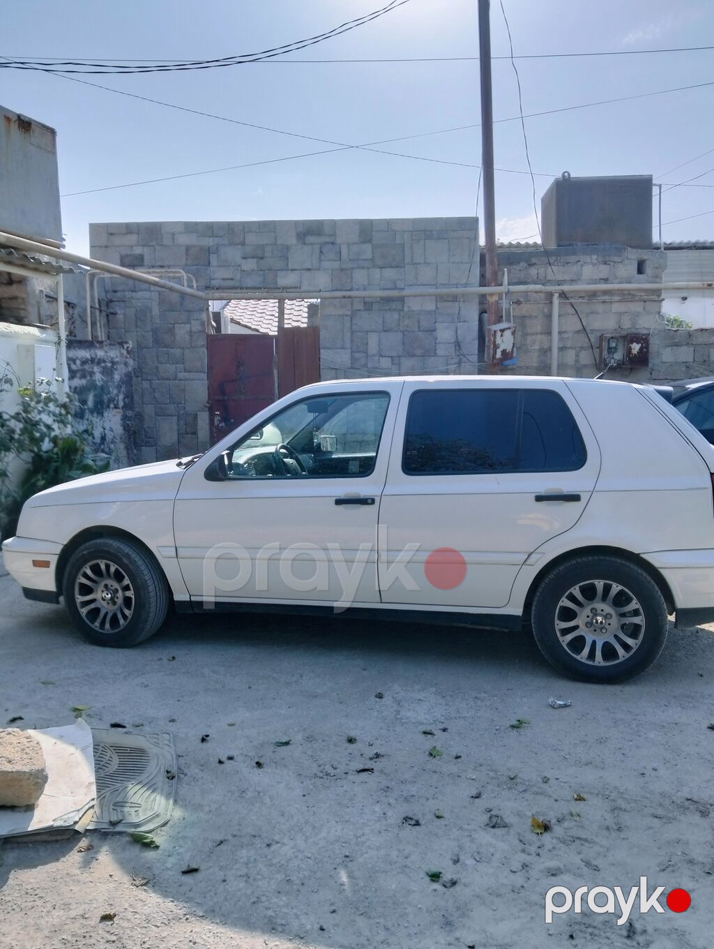 Volkswagen Golf III, ağ rəng, 5 qapılı hetçbek. Əsas xüsusiyyətlər — Avtomobillər, Digah (3)