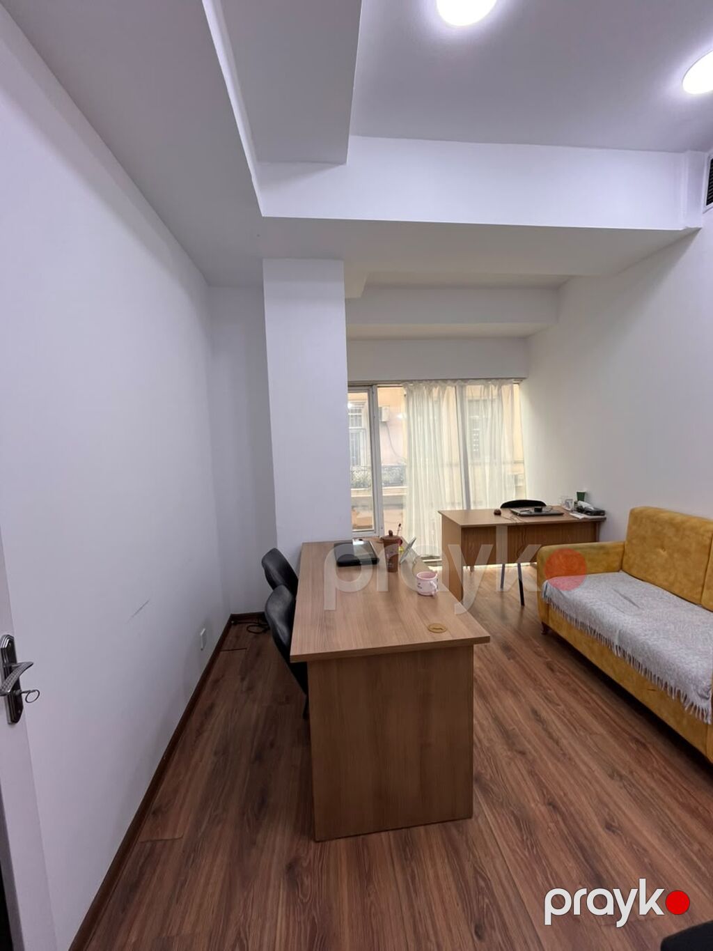 İcarəyə verilir – işığa qərq olmuş, şüşəbənd önlü müasir ofis — Ofis, Bakı (4)