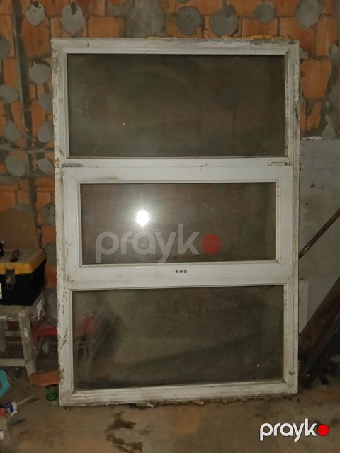 Pəncərə — Bakı