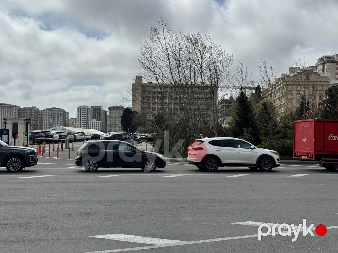 Satılır 2 otaqlı köhnə tikili 51 m² — Mənzil, Bakı (10)