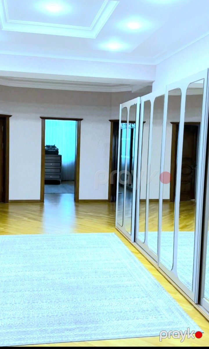 Satılır 4 otaqlı yeni tikili 214 m² — Mənzil, Bakı (8)