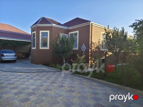 Satılır 4 otaqlı həyət evi/bağ evi 100 m² — Bakı