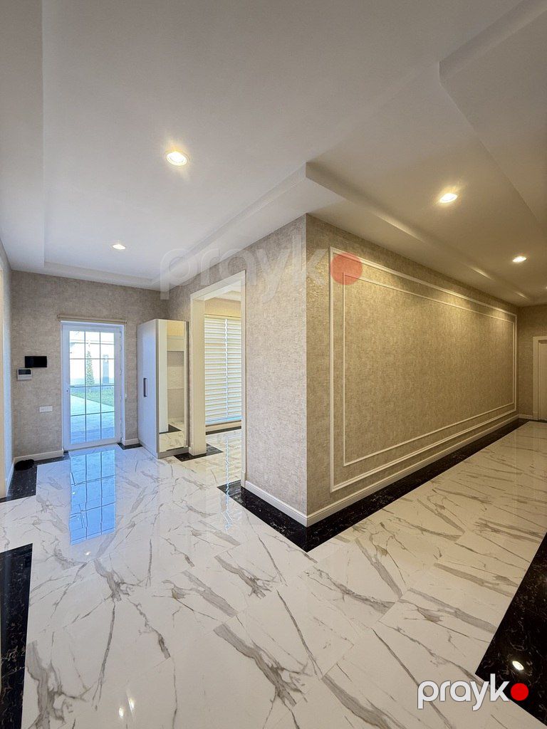 Satılır 5 otaqlı həyət evi/bağ evi 246 m² — Ev, villa, Bakı (12)