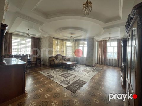 Satılır 4 otaqlı yeni tikili 220 m² — Bakı