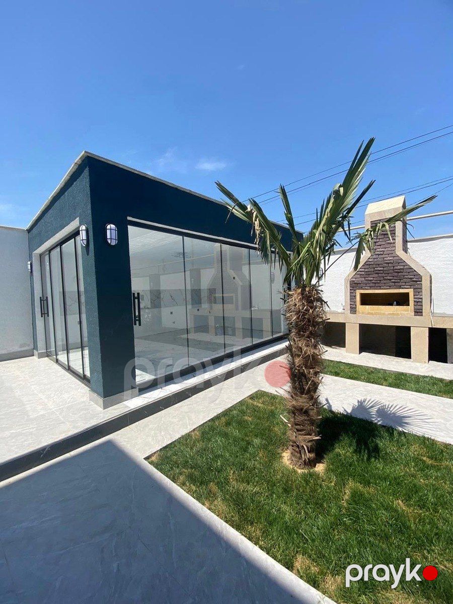 Satılır 4 otaqlı həyət evi/bağ evi 200 m² — Ev, villa, Bakı (4)