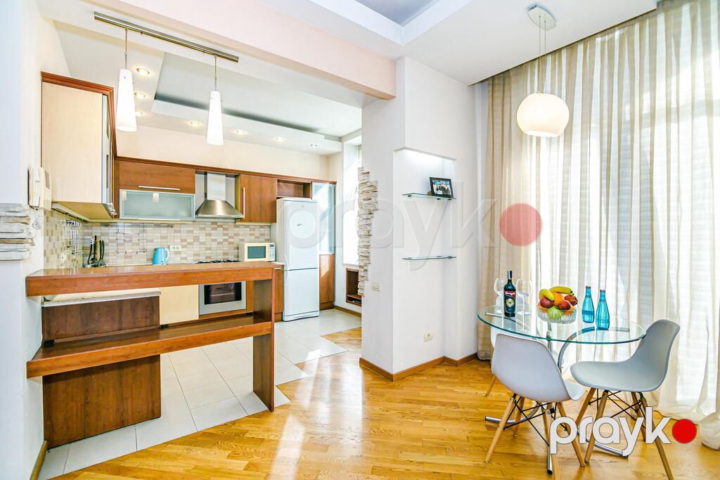 İcarəyə verilir 2 otaqlı köhnə tikili 120 m² — Mənzil, Bakı (8)