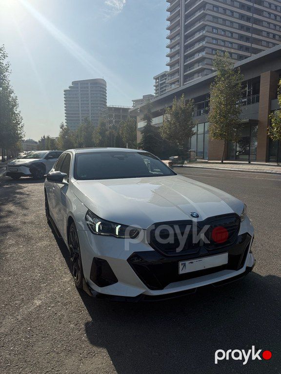 BMW 520, 2.0 L, 2023 il, 37 000 km — Avtomobillər, Bakı