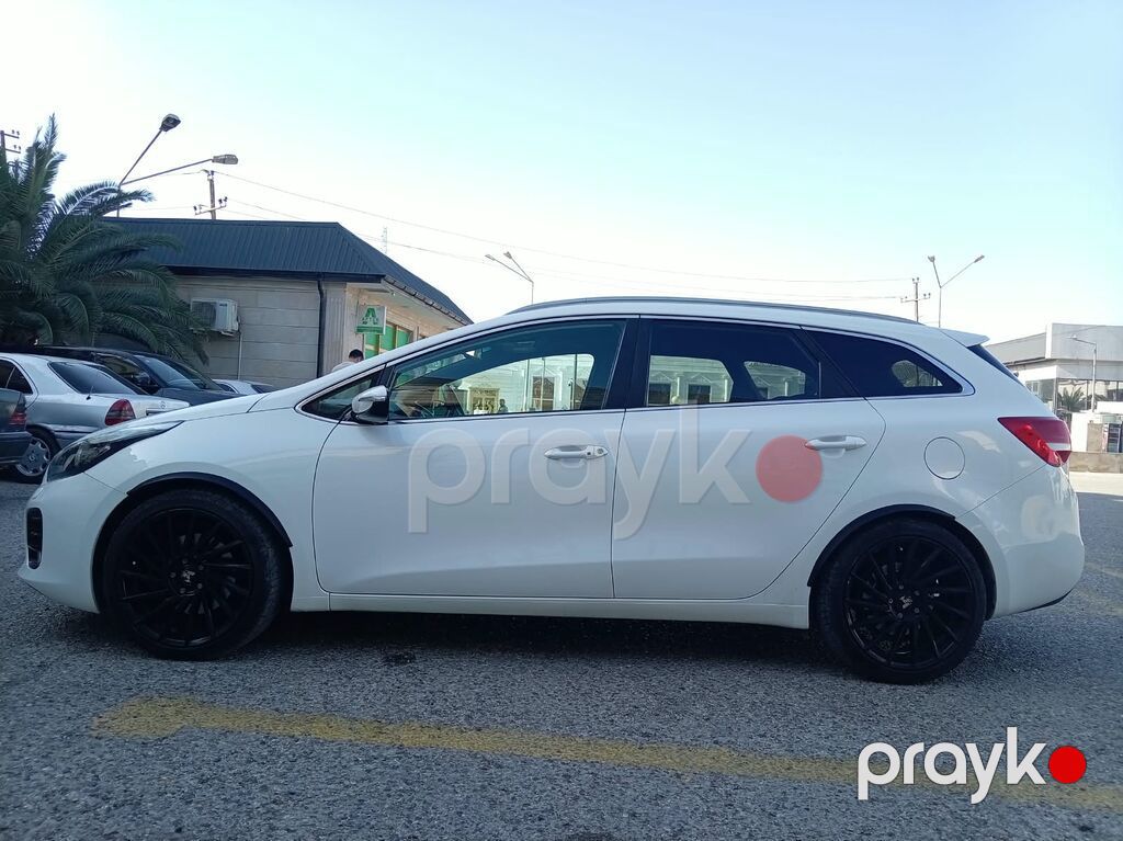 Kia Ceed: 1.6 l 2018 il Universal — Avtomobillər, Digah (4)