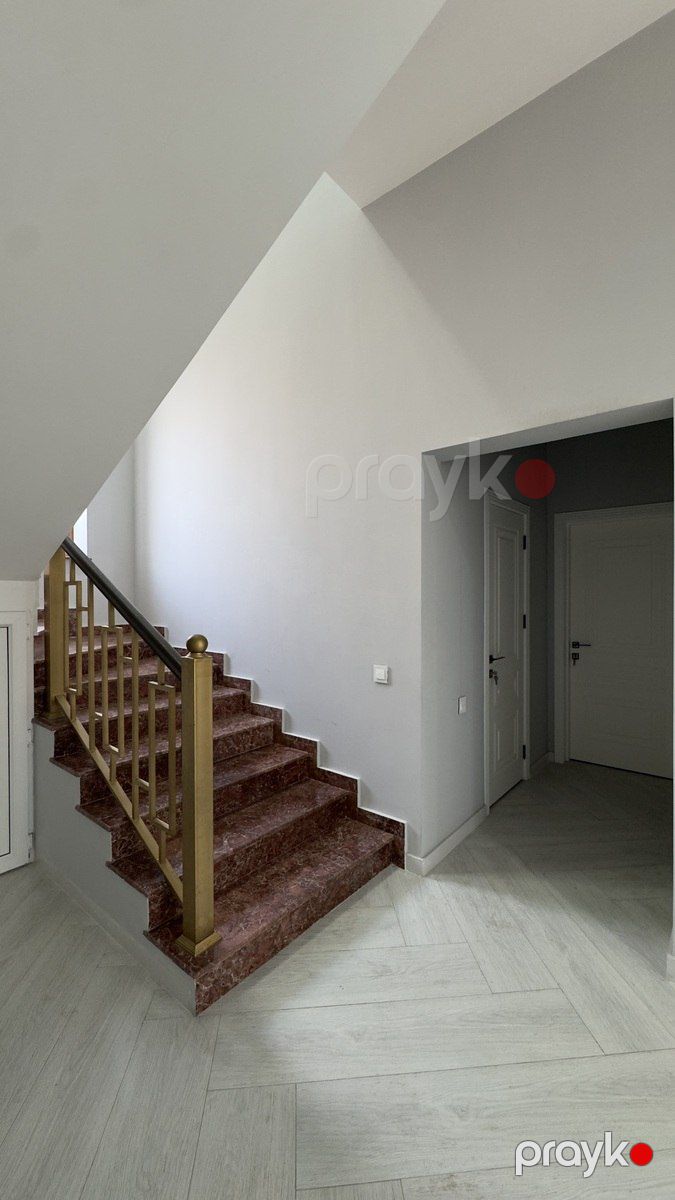 Satılır 6 otaqlı həyət evi/bağ evi 300 m² — Ev, villa, Bakı (11)