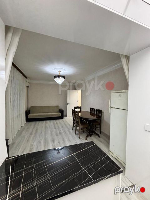 Satılır 2 otaqlı köhnə tikili 37 m² — Bakı