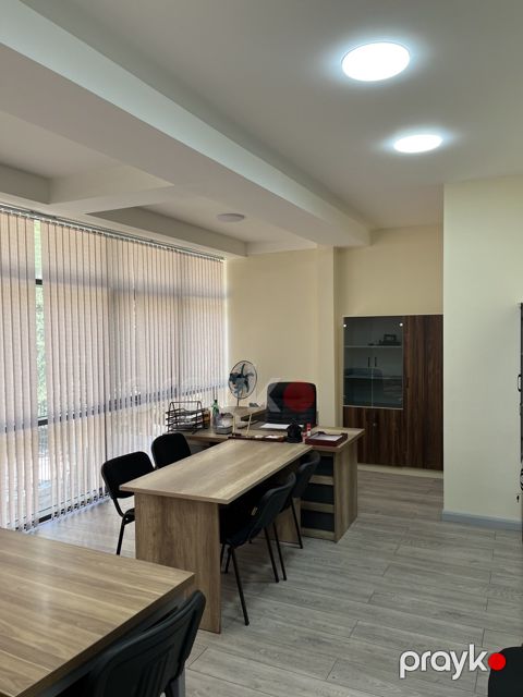 İcarəyə verilir 4 otaqlı ofis 130 m² — Bakı