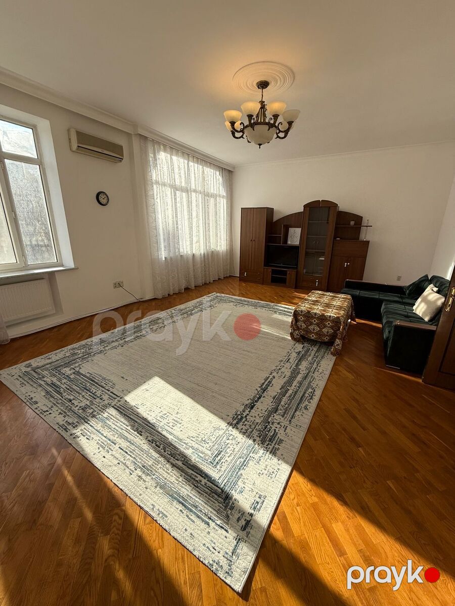 İcarəyə verilir 2 otaqlı köhnə tikili 94 m² — Mənzil, Bakı (10)