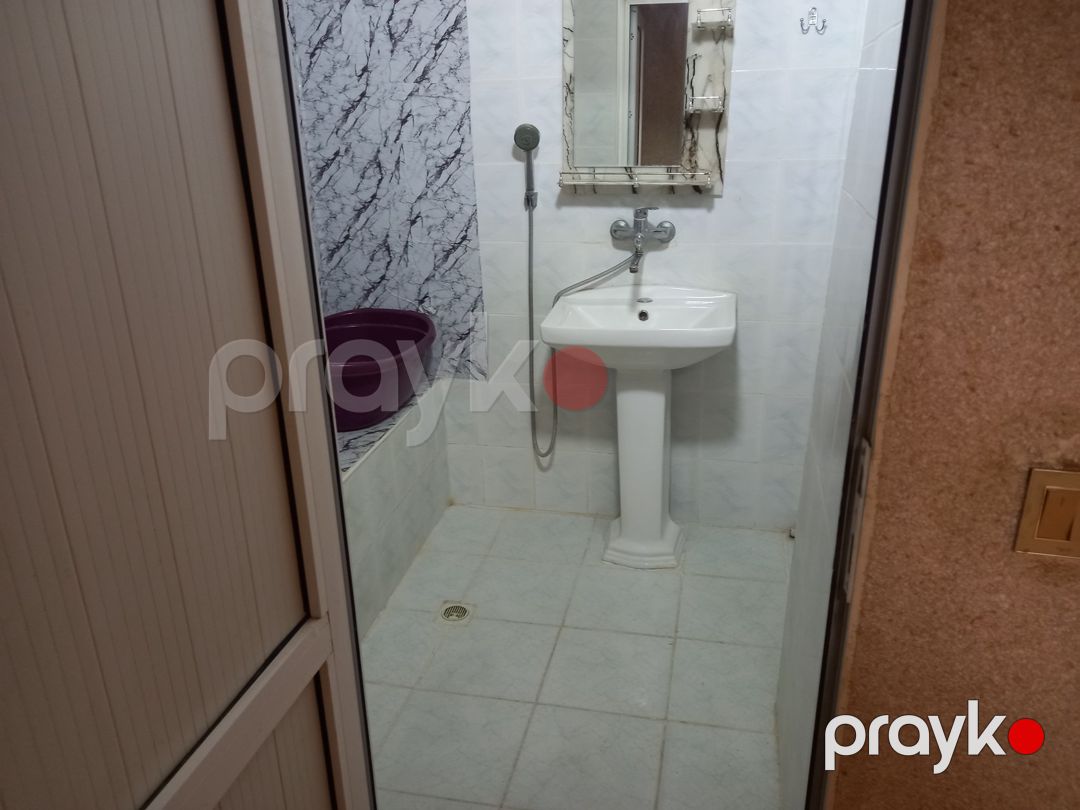 Satılır 2 otaqlı köhnə tikili 60 m² — Mənzil, Bakı (5)