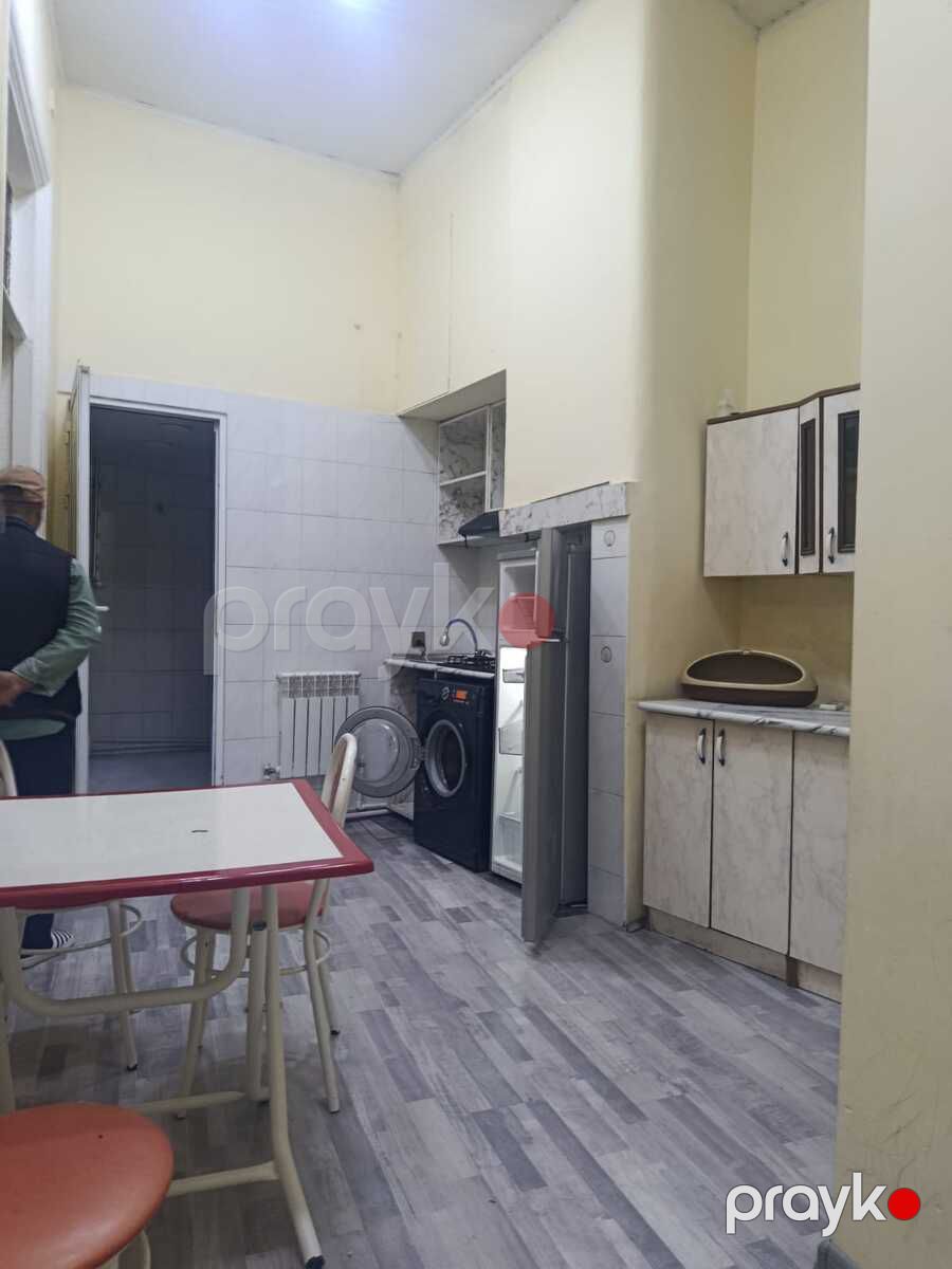 Satılır 2 otaqlı köhnə tikili 56 m² — Mənzil, Bakı (7)