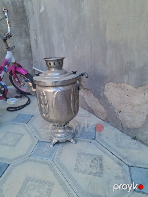 Klassik metal samovar - Material: qalın metal/krom örtüklü gövdə — Masazır