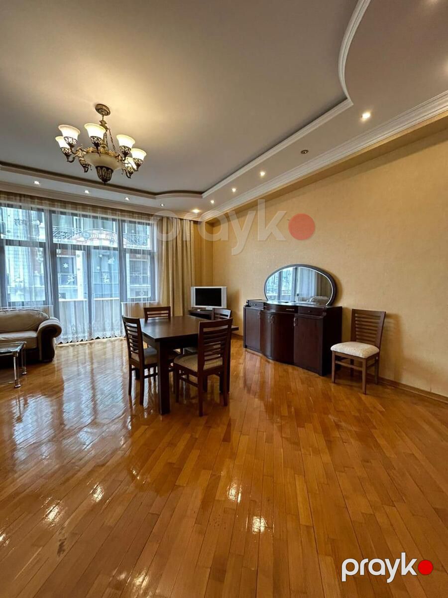 İcarəyə verilir 4 otaqlı yeni tikili 200 m² — Mənzil, Bakı (9)