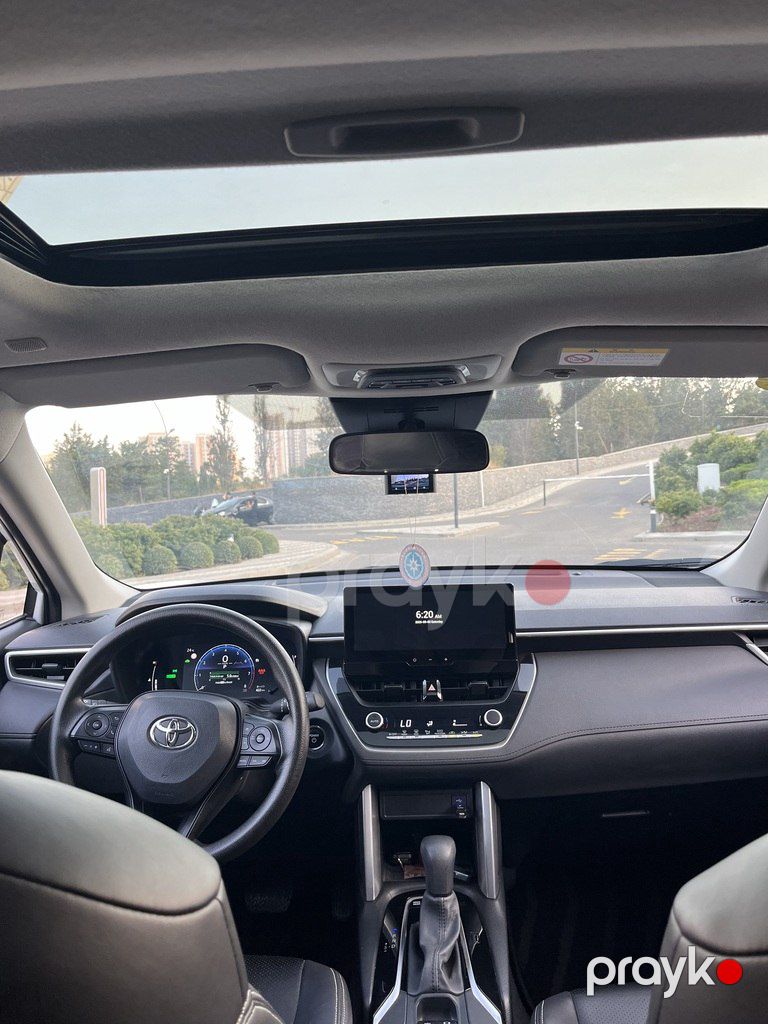 Toyota Corolla Cross, 2.0 L, 1.31 kWh, 2024 il, 33 918 km — Avtomobillər, Bakı (9)