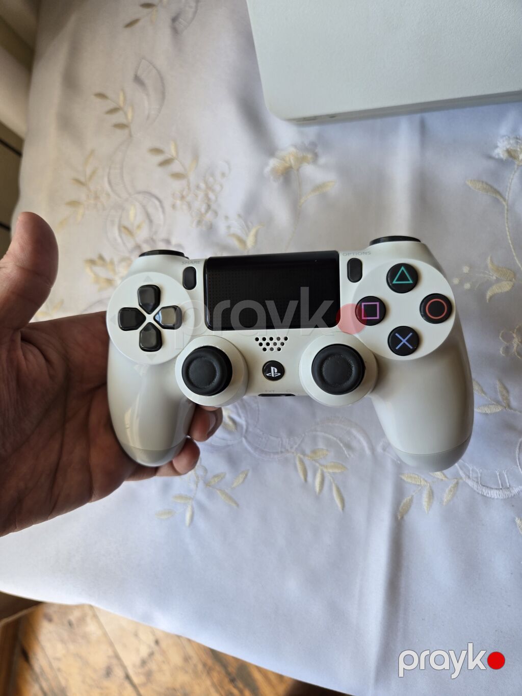 PlayStation 4 Slim (ağ rəng) İdeal vəziyyətdə, heç bir problemi — Oyun konsolları, Bakı (3)