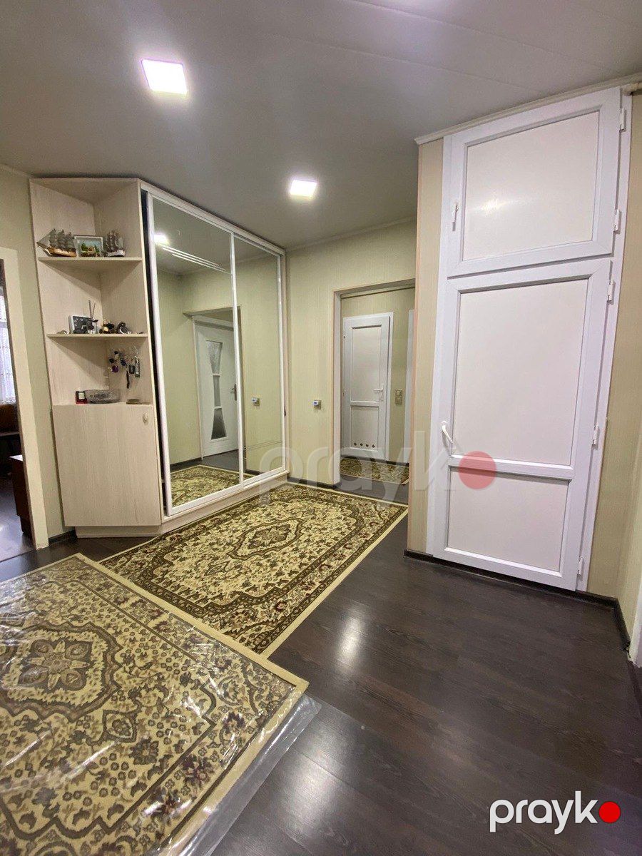 Satılır 5 otaqlı köhnə tikili 100 m² — Mənzil, Bakı (8)
