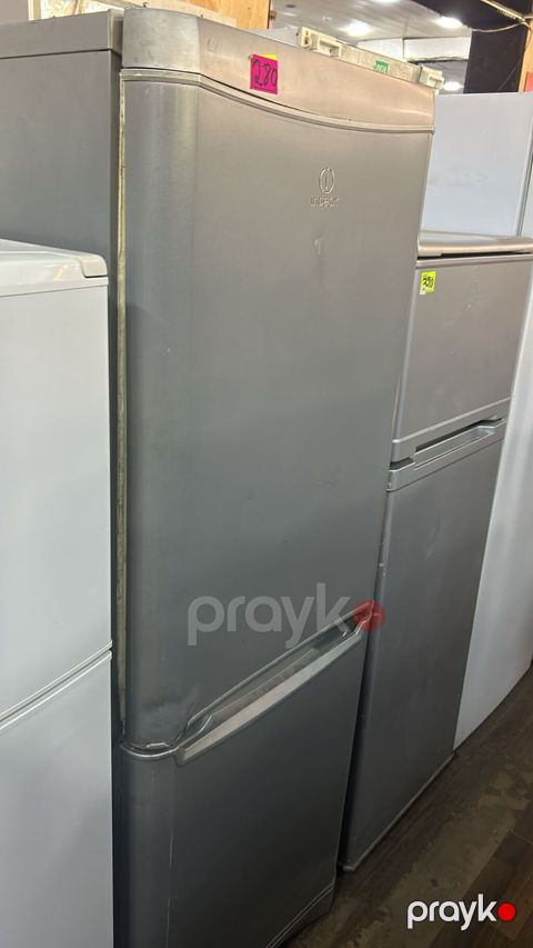 Indesit ikiqapılı soyuducu - Rəng: metalik/sümük-boz (inox üslubunda) — Digah
