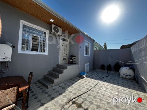 Həyət evi, Binə qəs — Bakı