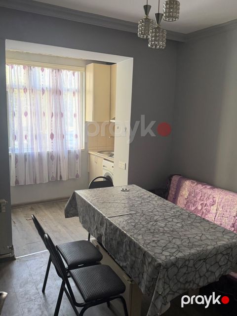 İcarəyə verilir 2 otaqlı köhnə tikili 45 m² — Bakı