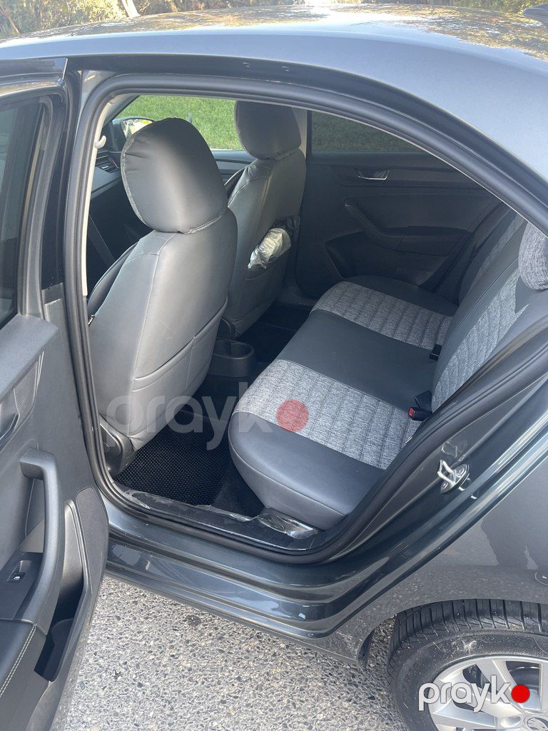 Skoda Rapid, 1.6 L, 2021 il, 86 000 km — Avtomobillər, Bakı (8)
