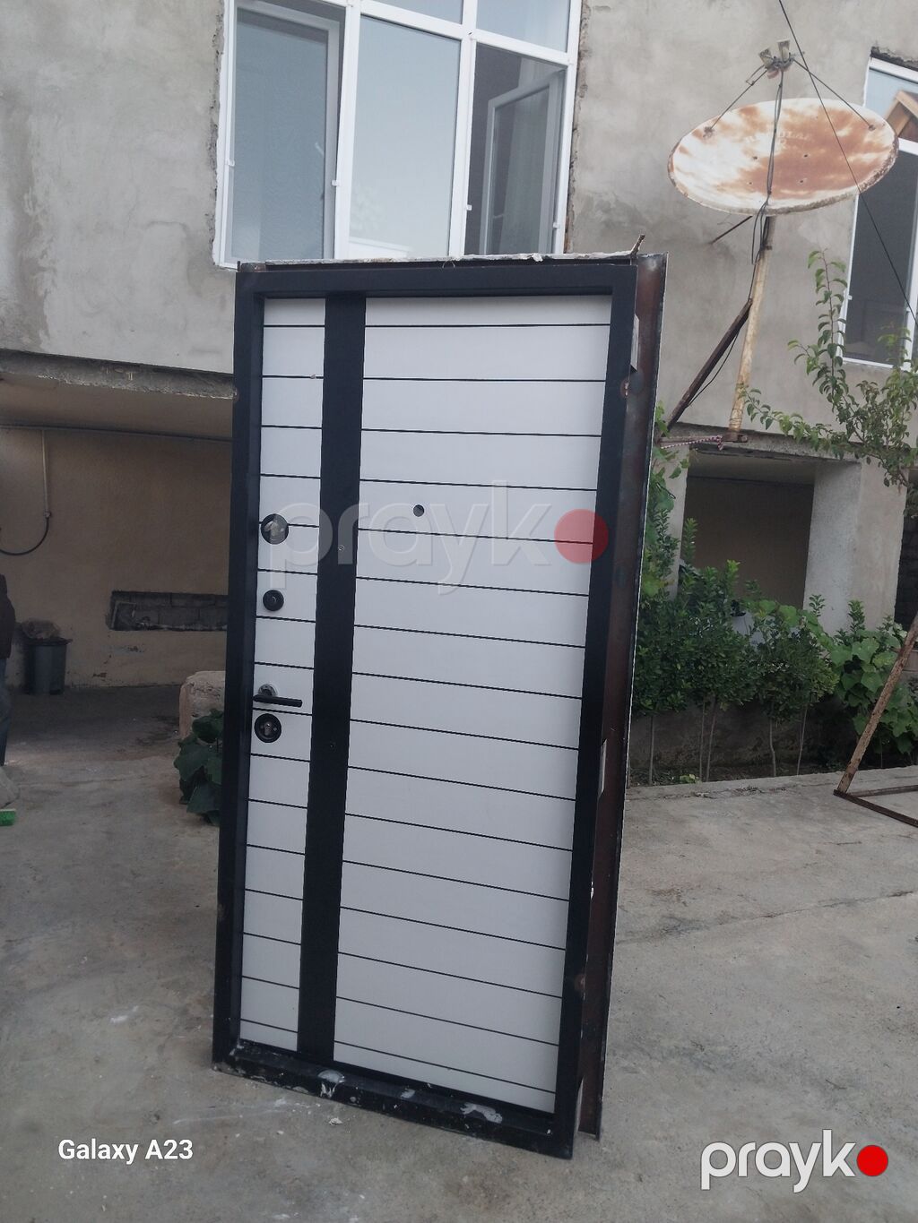 Dəmir giriş qapısı – modern dizayn - Material: möhkəm metal karkas — Pəncərələr, qapılar, balkonlar, Bakı (3)