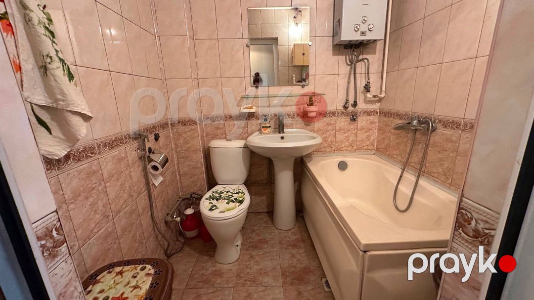 Satılır 2 otaqlı köhnə tikili 55 m² — Mənzil, Bakı (11)