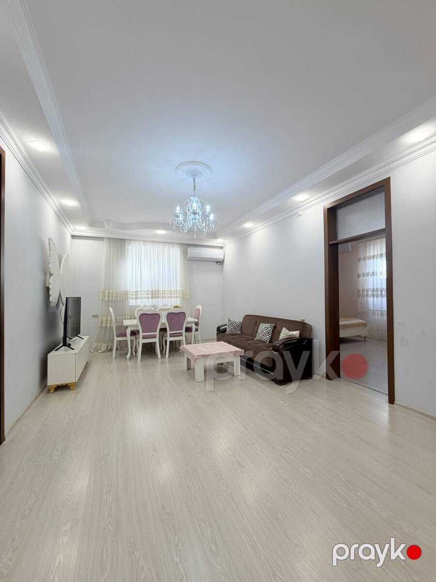 Satılır 10 otaqlı həyət evi/bağ evi 300 m² — Ev, villa, Bakı