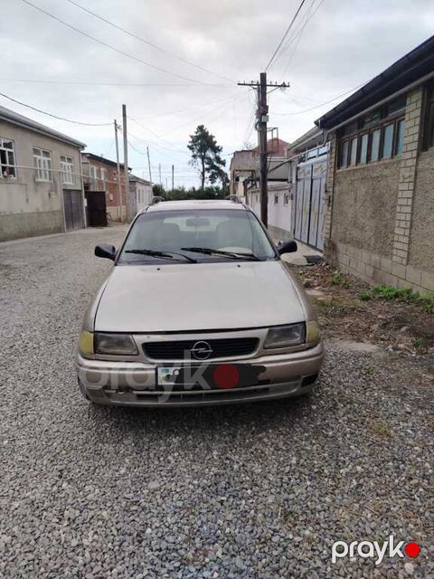Opel Astra, 1.6 L, 1997 il, 249 494 km — Quba
