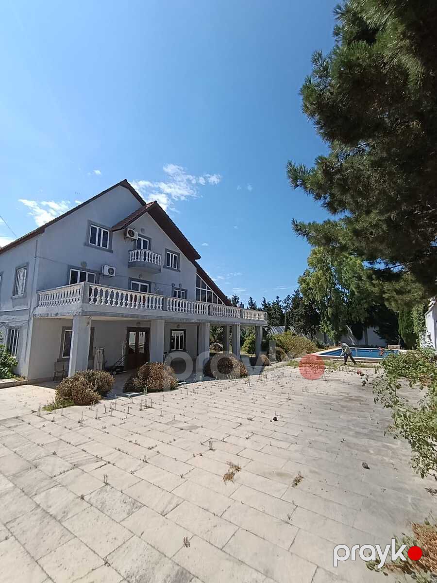 Satılır 6 otaqlı həyət evi/bağ evi 200 m² — Ev, villa, Bakı