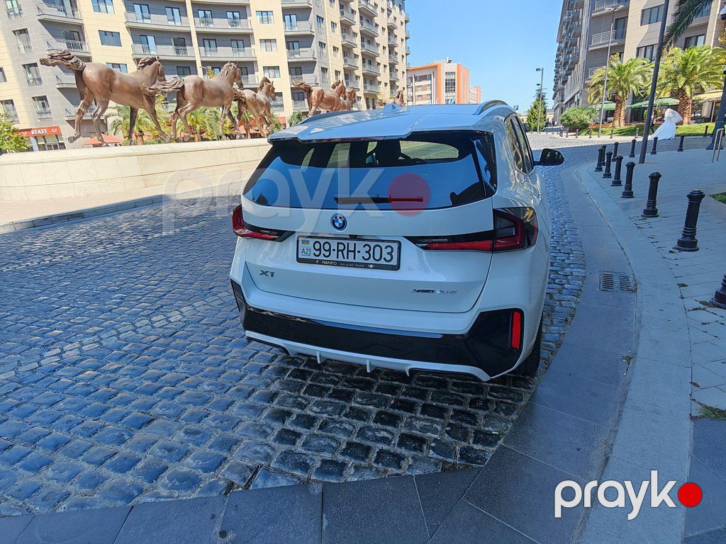 BMW X1, 1.5 L, 16.3 kWh, 2024 il, 26 500 km — Avtomobillər, Bakı (9)