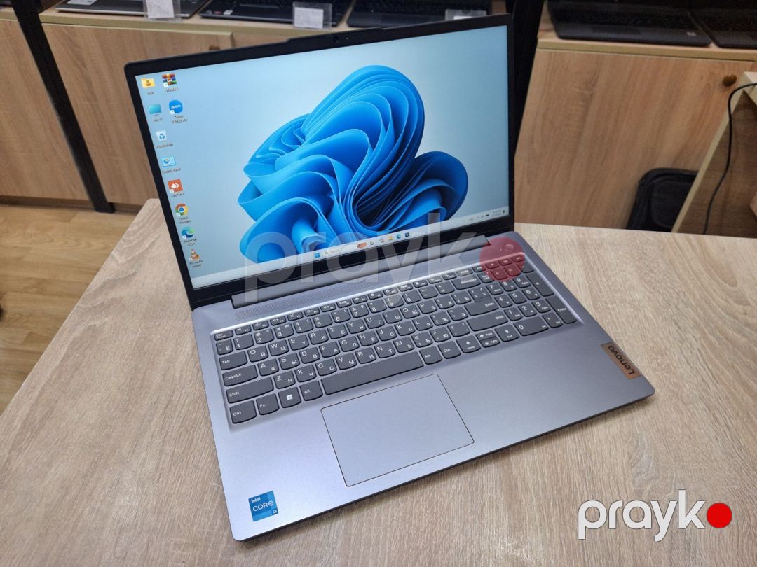 Noutbuk Lenovo i3 1315U 8gb Ram 256GB — Noutbuklar, Bakı (2)