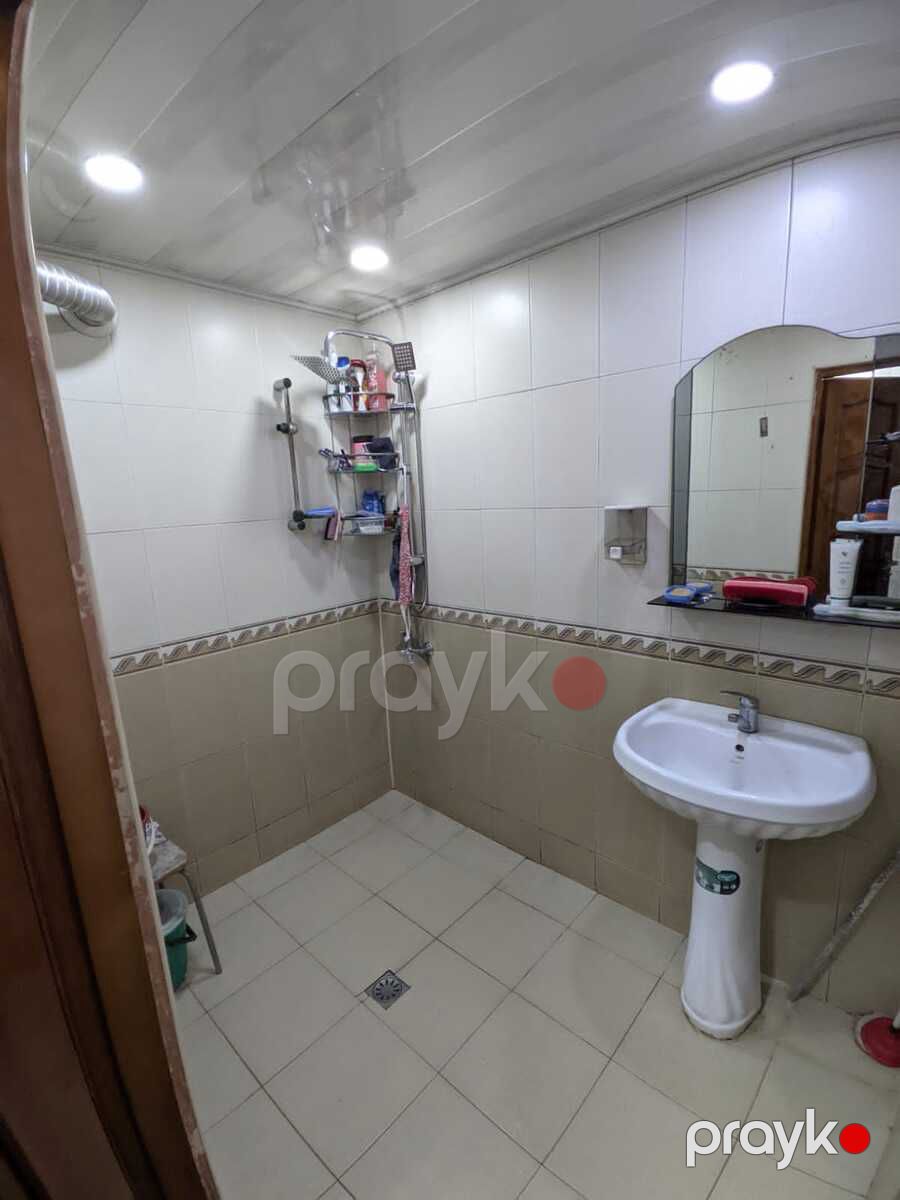 Satılır 4 otaqlı köhnə tikili 110 m² — Mənzil, Bakı (7)