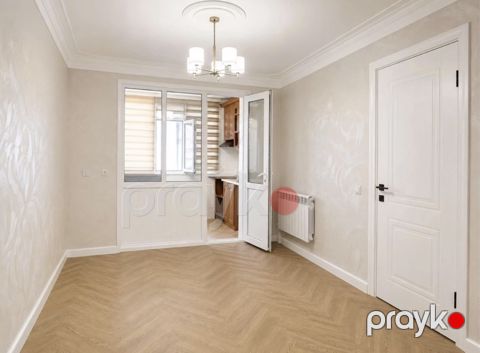 Satılır 2 otaqlı köhnə tikili 50 m² — Bakı