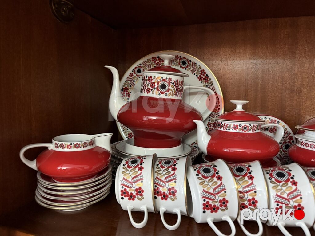 Çay dəsti, rəng - Qırmızı, Farfor, 12 nəfərlik, Almaniya — Süfrə qabı, Digah (3)