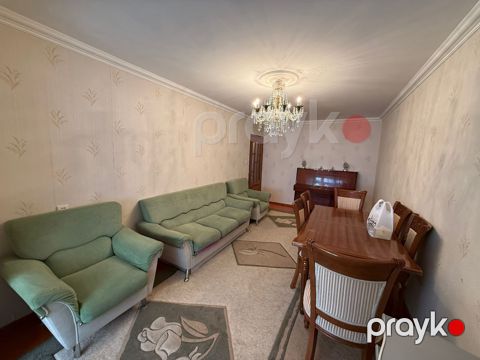 Satılır 4 otaqlı köhnə tikili 90 m² — Bakı
