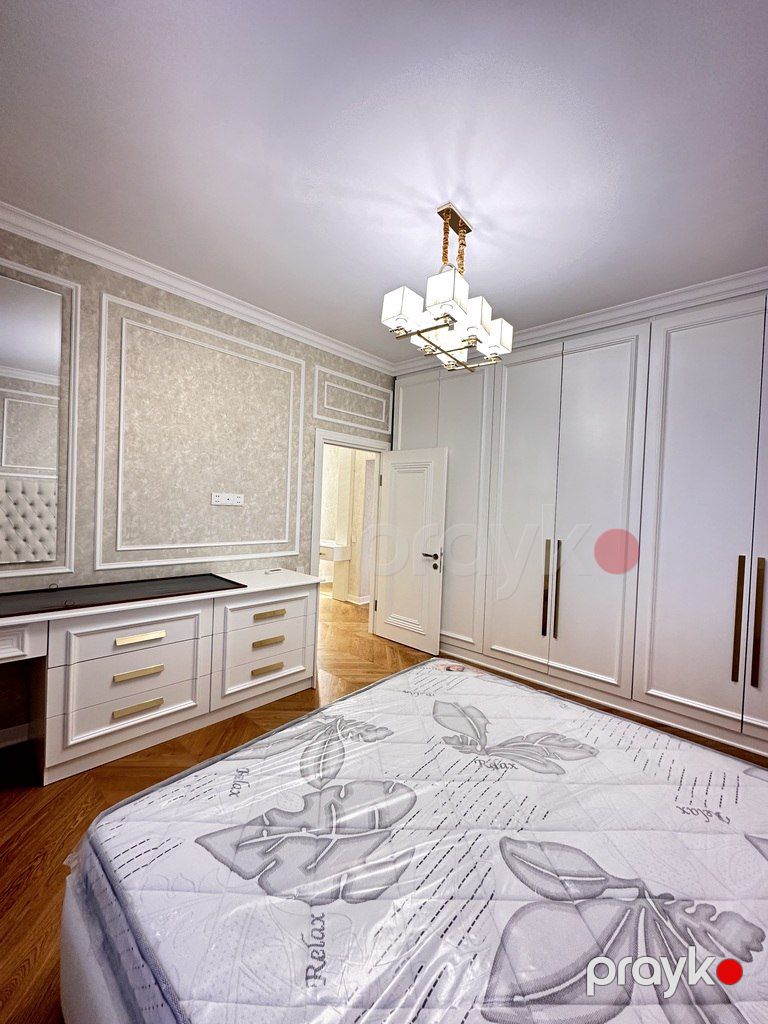 Satılır 4 otaqlı köhnə tikili 130 m² — Mənzil, Bakı (9)