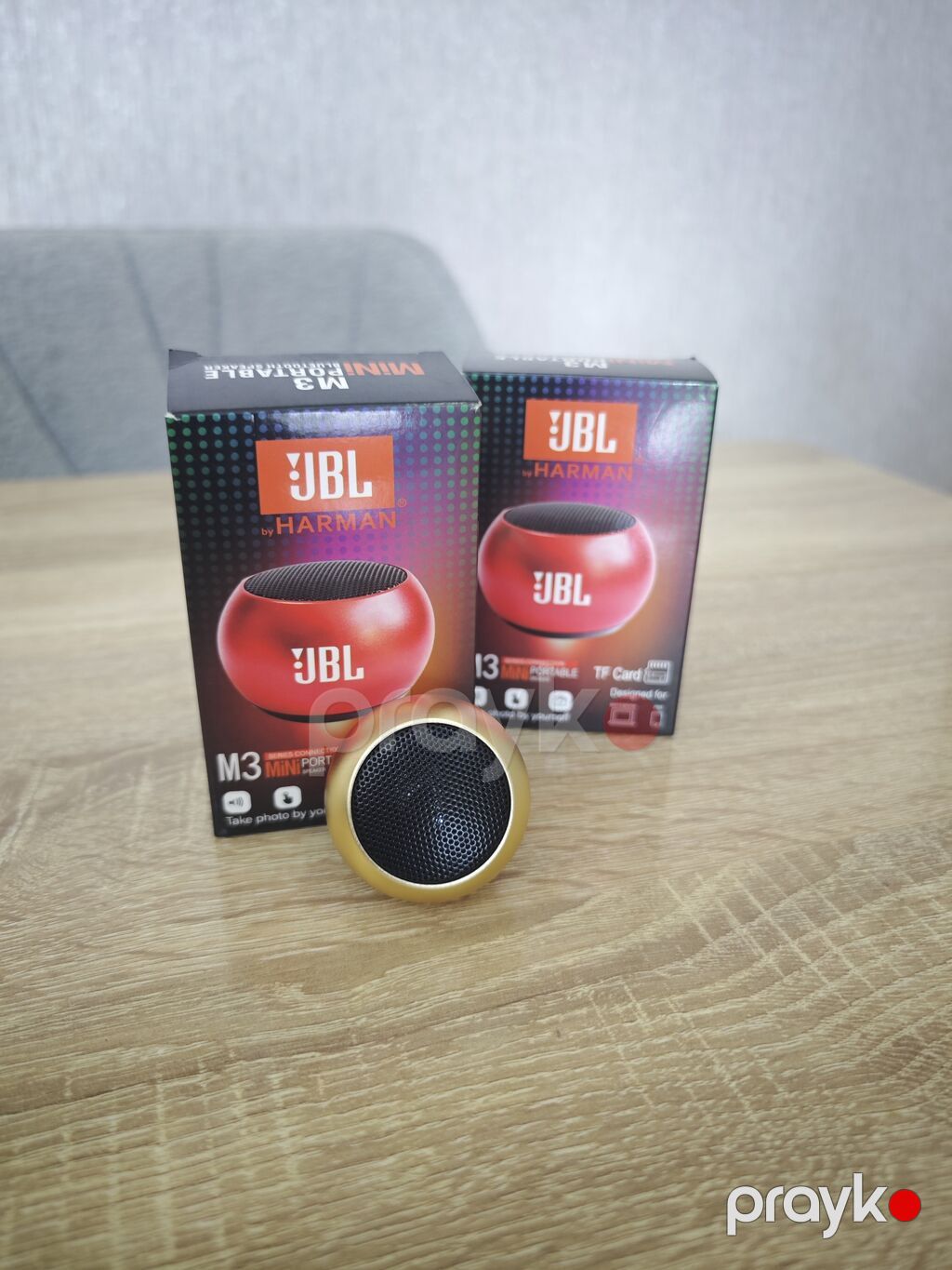 Yeni JBL Kolonka, Növ - Bluetooth, rəng - Qızılı — Dinamiklər və akustik sistemlər, Bakı
