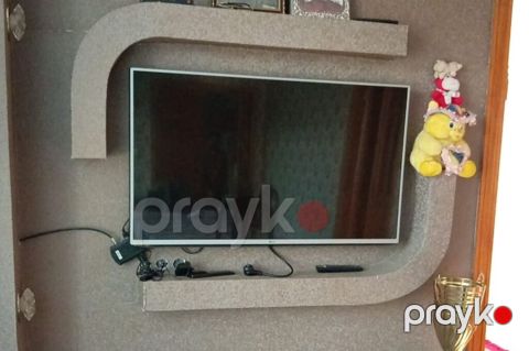 LG LED televizor, təxminən 43" (ekran diaqonalı təqribən 108 sm). İnce — Xırdalan
